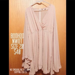 Blush Polkadot dress. NWOT. Size 20. Boohoo.